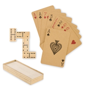 Domino un kāršu komplekts